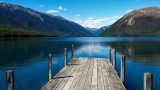 Lago più limpido del mondo e la regola delle scarpe pulite per i turisti