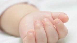 Finti guaritori inducono genitori a interrompere le cure per un bambino malato di tumore