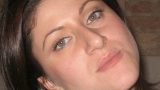 Elisa muore a 43 anni per problemi respiratori, avviati accertamenti