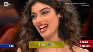 Antonia della Campania scopre 200mila euro nel pacco di Affari Tuoi