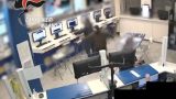 Rapina in sala slot nel Milanese: arrestati quattro rapinatori armati