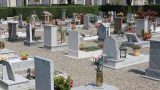 Ladro ruba rosari e statuine al cimitero: denunciato per furto emozionale