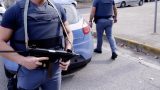 Banda tenta rapina in banca a caserta e si schianta contro auto della polizia