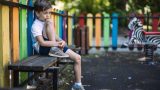 Avversità nella prima infanzia e il loro impatto duraturo sul cervello dei bambini