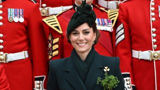 Spilla trifoglio di Kate Middleton: il significato e la tradizione per San Patrizio