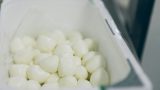 Mozzarella provoca soffocamento: uomo di 40 anni in coma grave