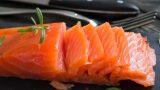 Salmone affumicato provoca coma a una 63enne di Bologna, niente risarcimento per il dramma