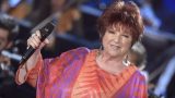 Pier Silvio Berlusconi sorprende Orietta Berti con gesti incomparabili