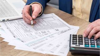 Tasse e tributi da non pagare più a partire da questa data